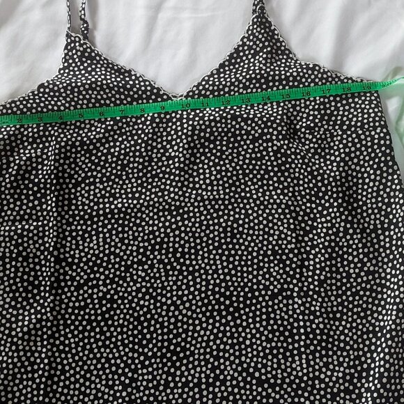 Gigio Size (Oversized) Medium Black and White Cami - Picture 2 of 13